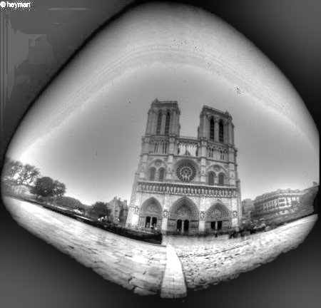 L’église Notre Dame c’est à Paris